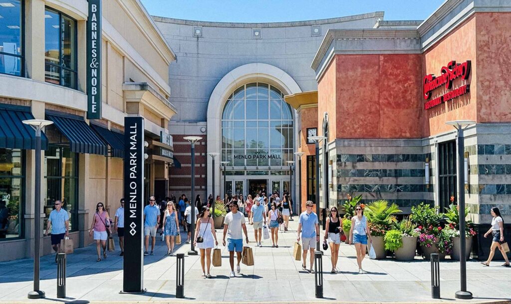 Menlo Park Mall in Edison, NJ